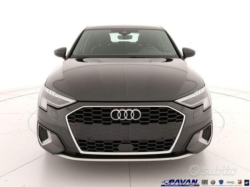 Usata Audi A3 e-tron Advanced 150 CV (110 kW) 2023 Grigio Utilitaria