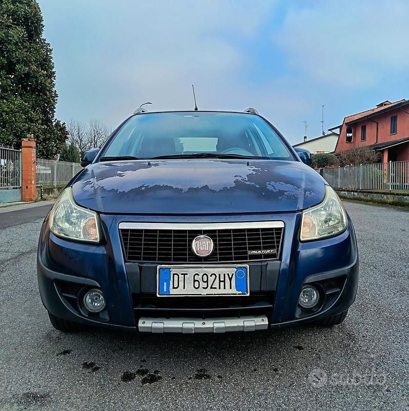 Usata Fiat Sedici Emotion 119 CV (87 kW) 2008 Blu SUV