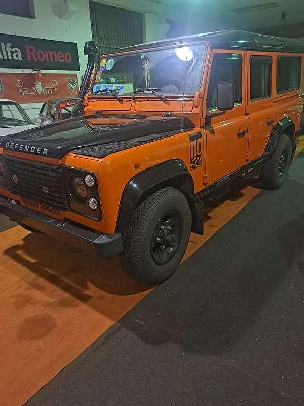 Usata Land Rover Defender S 122 CV (89 kW) 2003 Arancione Station wagon