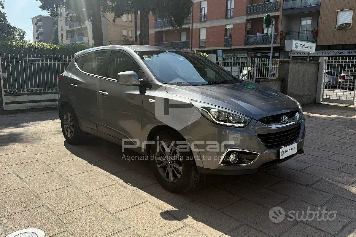 Usado Hyundai ix35 Comfort 135 HP (99 kW) 2014 Cinzento SUV