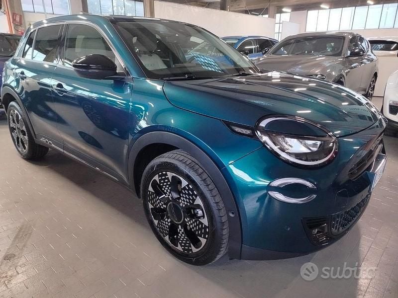 Usata Fiat 600 La Prima 101 CV (74 kW) 2025 Verde SUV