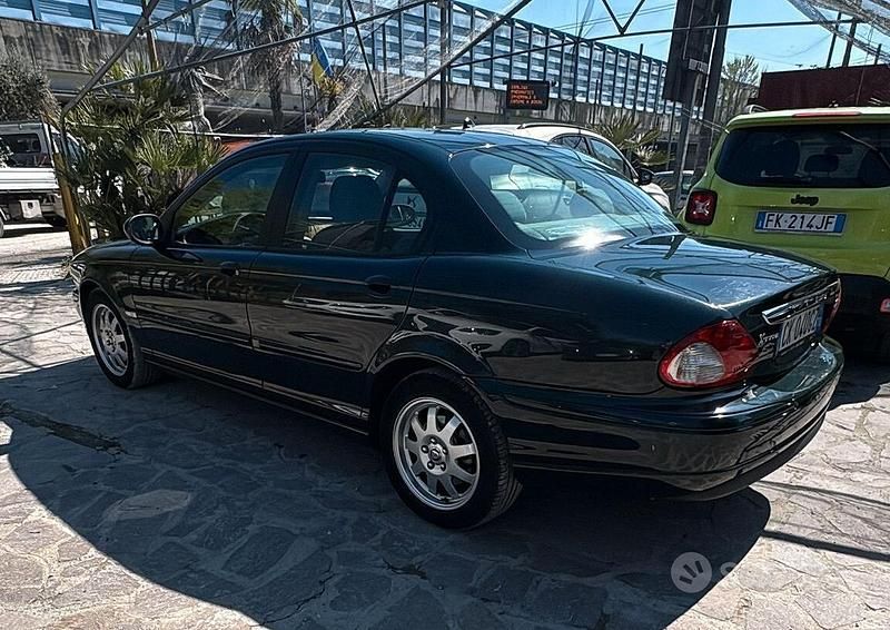Usata Jaguar X-type Classic 130 CV (95 kW) 2003 Verde Berlina