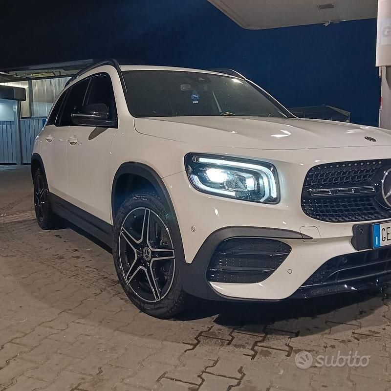 Usado Mercedes GLB180 AMG 2021 Blanco SUV