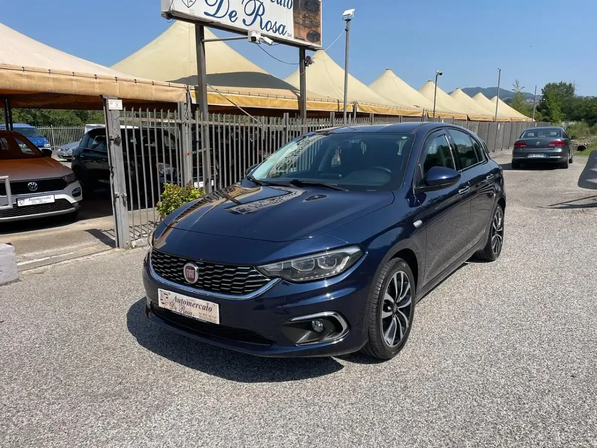 Usata Fiat Tipo Lounge 120 CV (88 kW) 2018 Blu Berlina