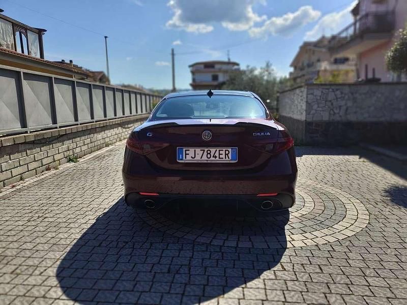 Usata Alfa Romeo Giulia Veloce 211 CV (155 kW) 2017 Rosso Berlina
