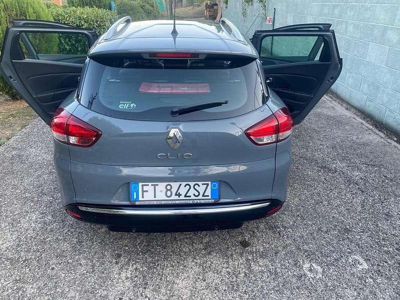 Usata Renault Clio GrandTour 122 CV (89 kW) 2019 Grigio Station wagon