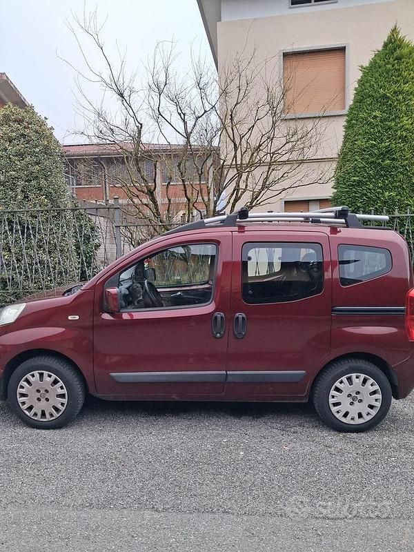 Usata Fiat Qubo Trekking 77 CV (56 kW) 2012 Rosso Monovolume