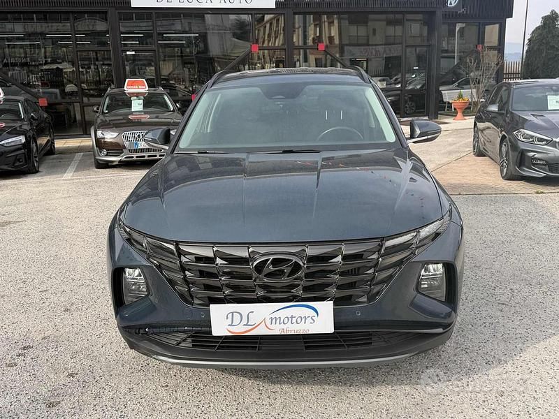 Käytetty Hyundai Tucson 230 HP (169 kW) 2023 Harmaa Katumaasturi