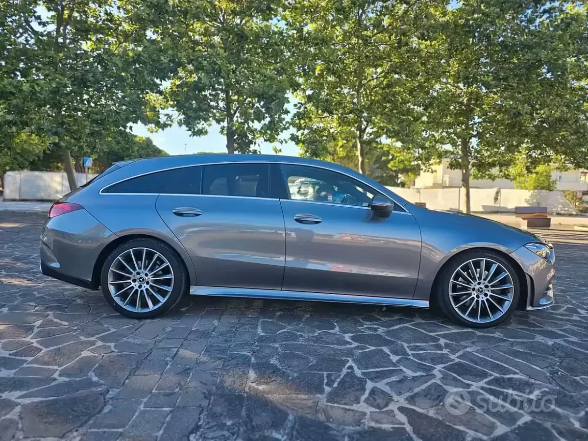 Usata Mercedes CLA220 Shooting Brake Premium 190 CV (139 kW) 2020 Grigio Station wagon