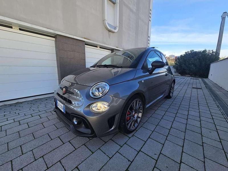 Usata Abarth 695 Turismo 179 CV (131 kW) 2023 Utilitaria