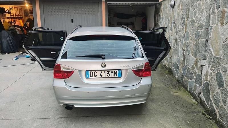 Usata BMW 320 170 CV (125 kW) 2007 Argento Station wagon