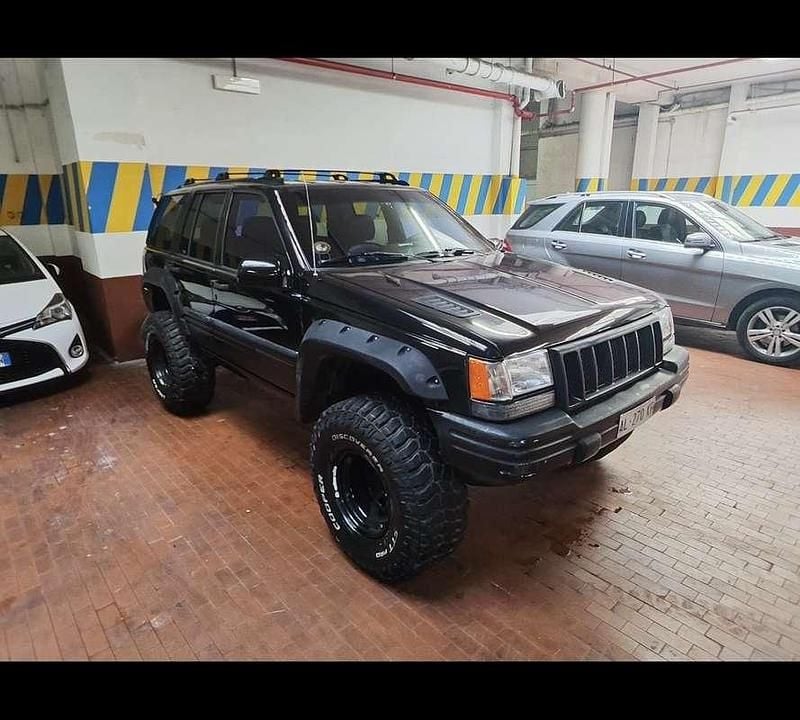 Nero Usata 1997 Jeep Grand Cherokee Limited SUV | 15.500 € (Buon prezzo) - Immagine 1/4