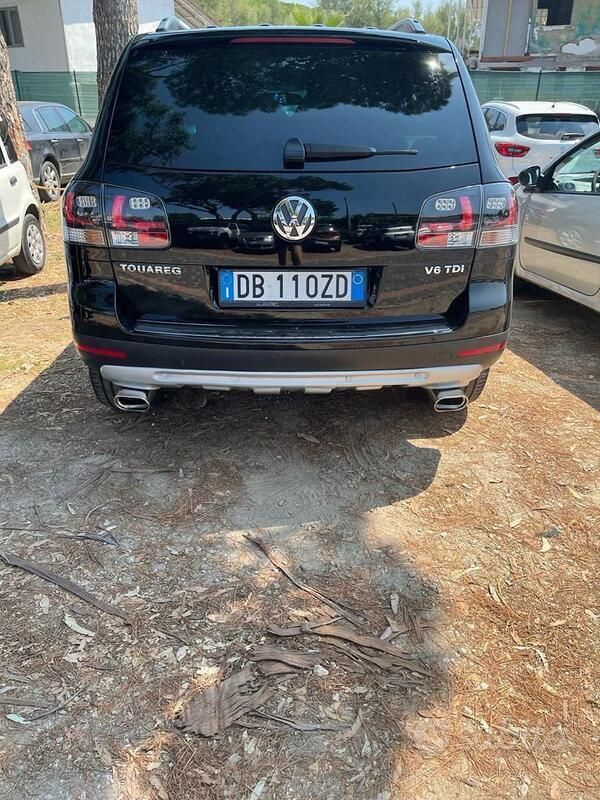Usata VW Touareg 224 CV (164 kW) 2006 Nero SUV