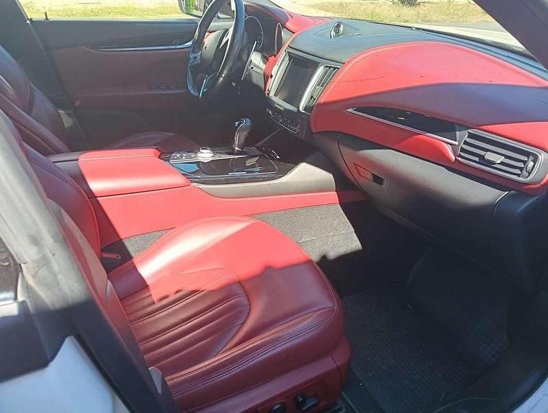 Usata Maserati Levante 275 CV (202 kW) 2016 Bianco SUV