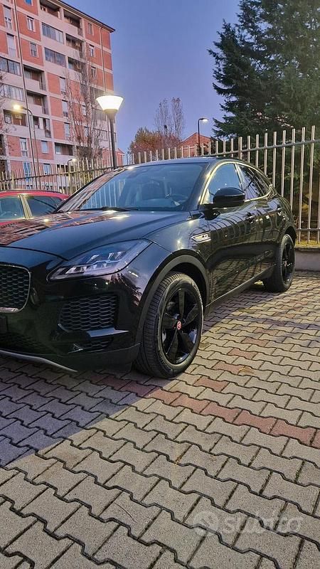 Nero Usata 2018 Jaguar E-Pace SUV | 18.000 € (Buon prezzo) - Immagine 1/2