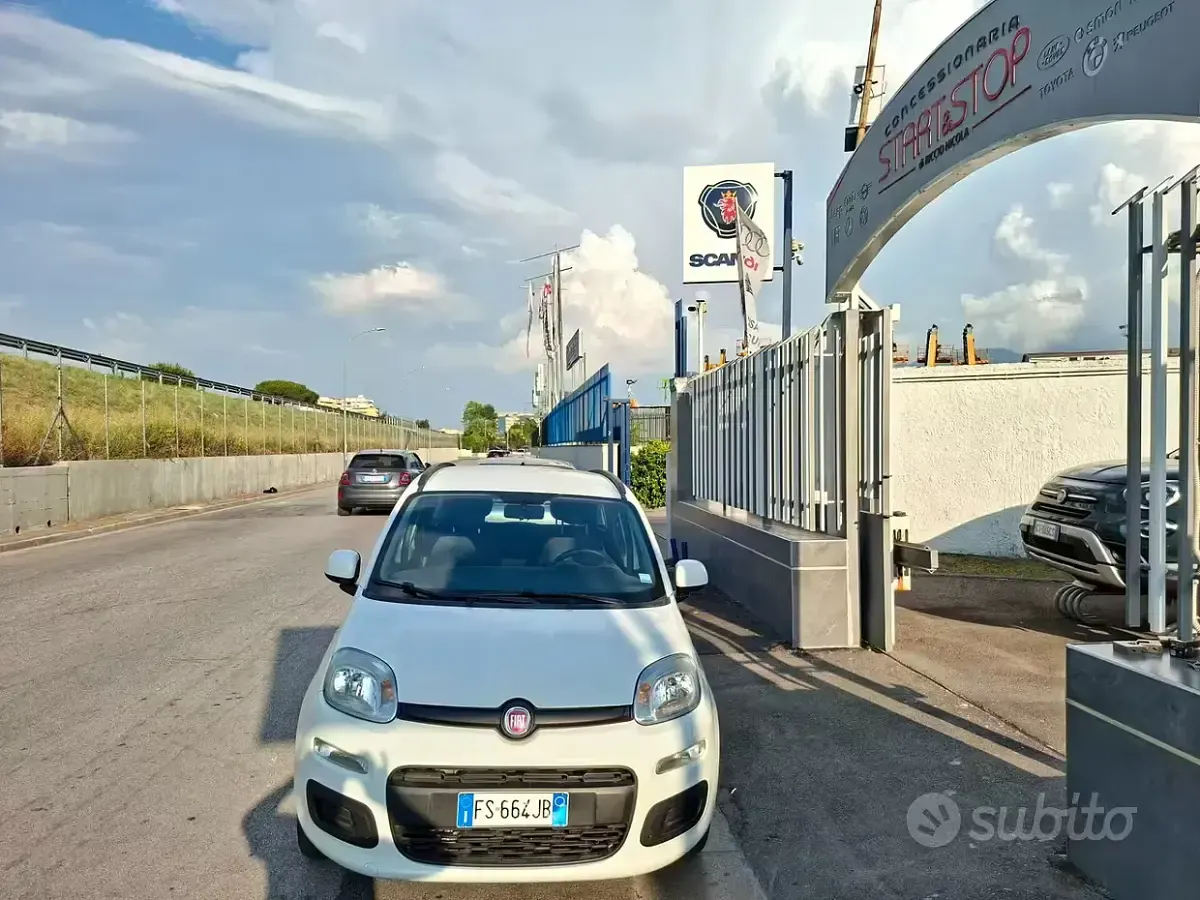 Usata Fiat Panda Lounge 69 CV (50 kW) 2018 Bianco Utilitaria