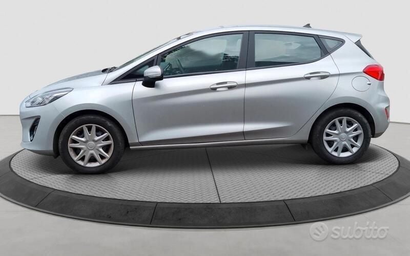 Usata Ford Fiesta 86 CV (63 kW) 2019 Grigio Utilitaria