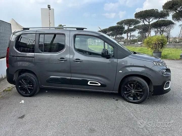 Usata Citroën Berlingo Shine 101 CV (74 kW) 2021 Grigio Monovolume