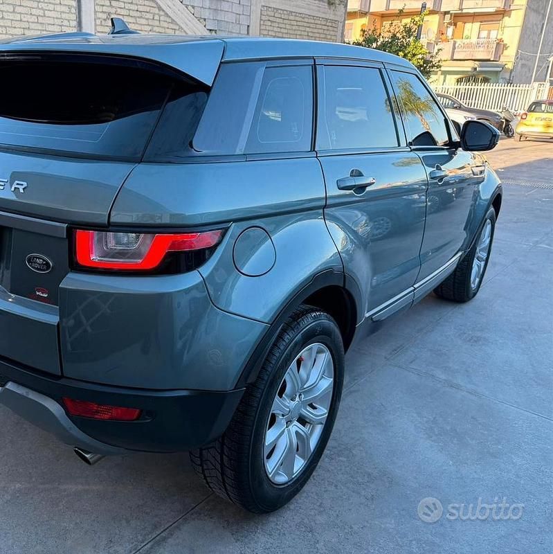 Usata Land Rover Range Rover evoque 150 CV (110 kW) 2016 Grigio SUV