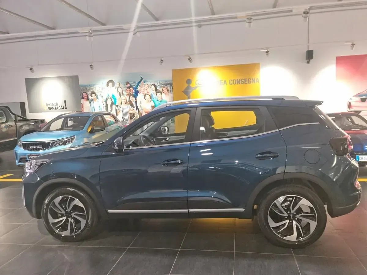 Nuova EMC SEI 146 CV (107 kW) 2025 Blu SUV