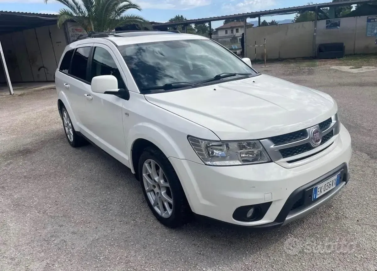 Usata Fiat Freemont 170 CV (125 kW) 2011 Bianco SUV