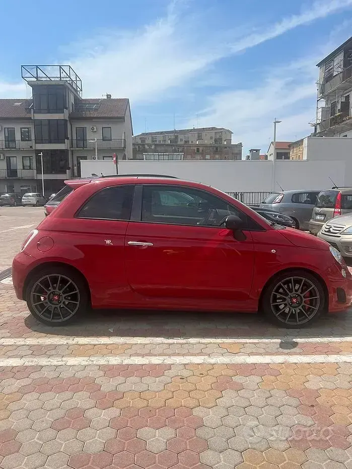 Usata Abarth 500 135 CV (99 kW) 2010 Rosso Utilitaria
