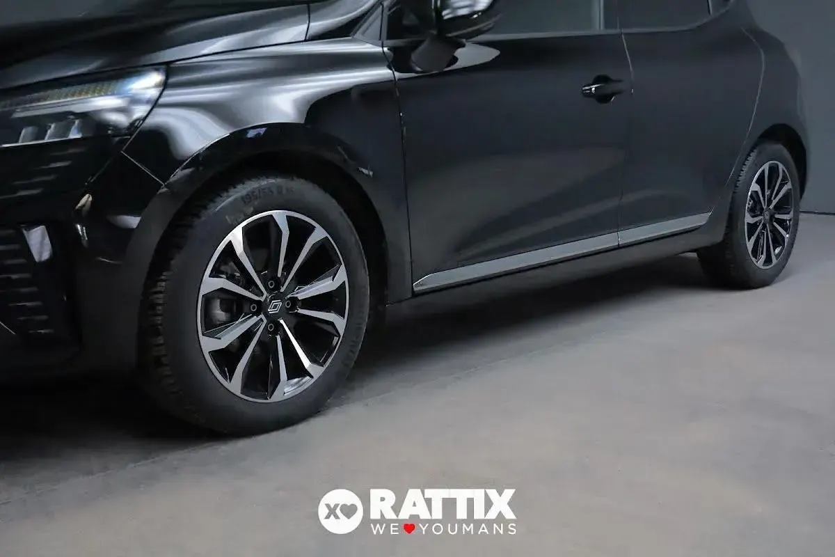 Usata Renault Clio V Techno 91 CV (66 kW) 2025 Nero etoile' Berlina