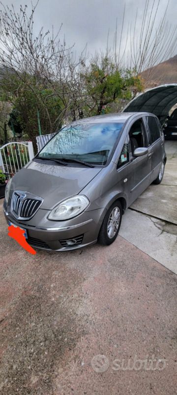 Usata Lancia Musa 2007 Grigio Monovolume