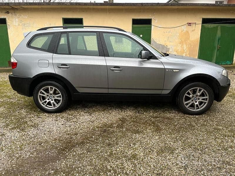 Usata BMW X3 150 CV (110 kW) 2005 Grigio SUV