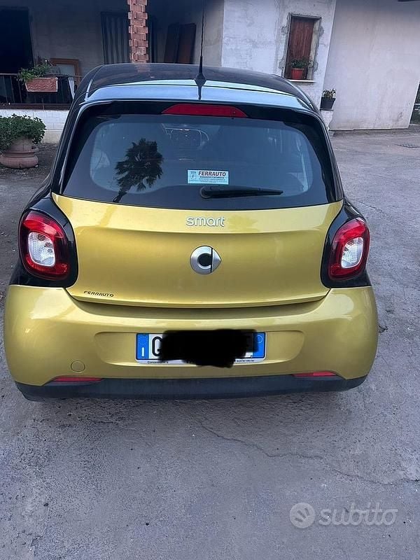 Usata Smart ForFour 64 CV (47 kW) 2019 Utilitaria