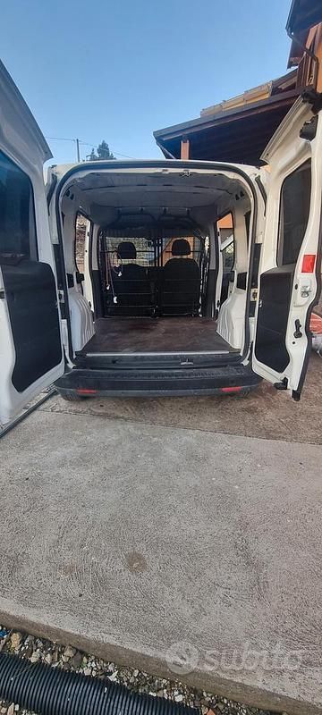 Usata Fiat Doblò 90 CV (66 kW) 2015 Monovolume