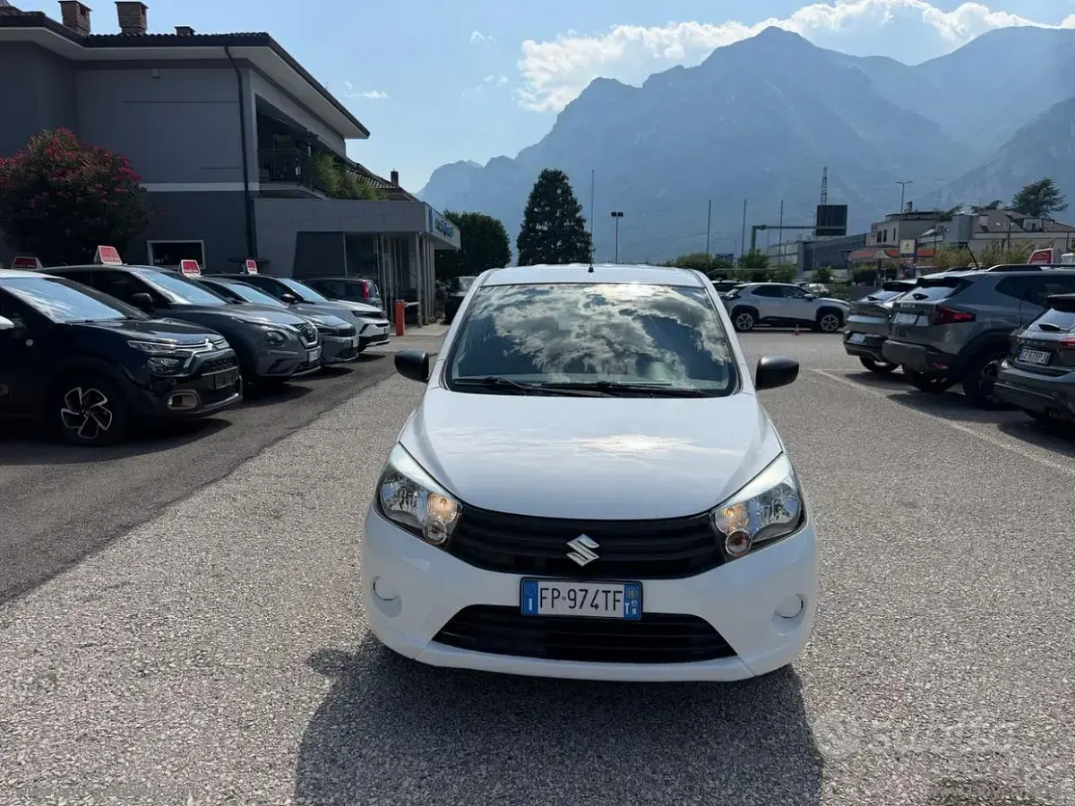 Usata Suzuki Celerio Style 68 CV (50 kW) 2018 Bianco Utilitaria