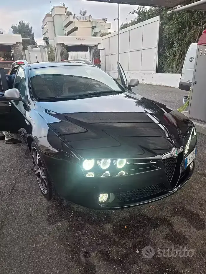 Usata Alfa Romeo 159 Distinctive 170 CV (125 kW) 2011 Nero Station wagon