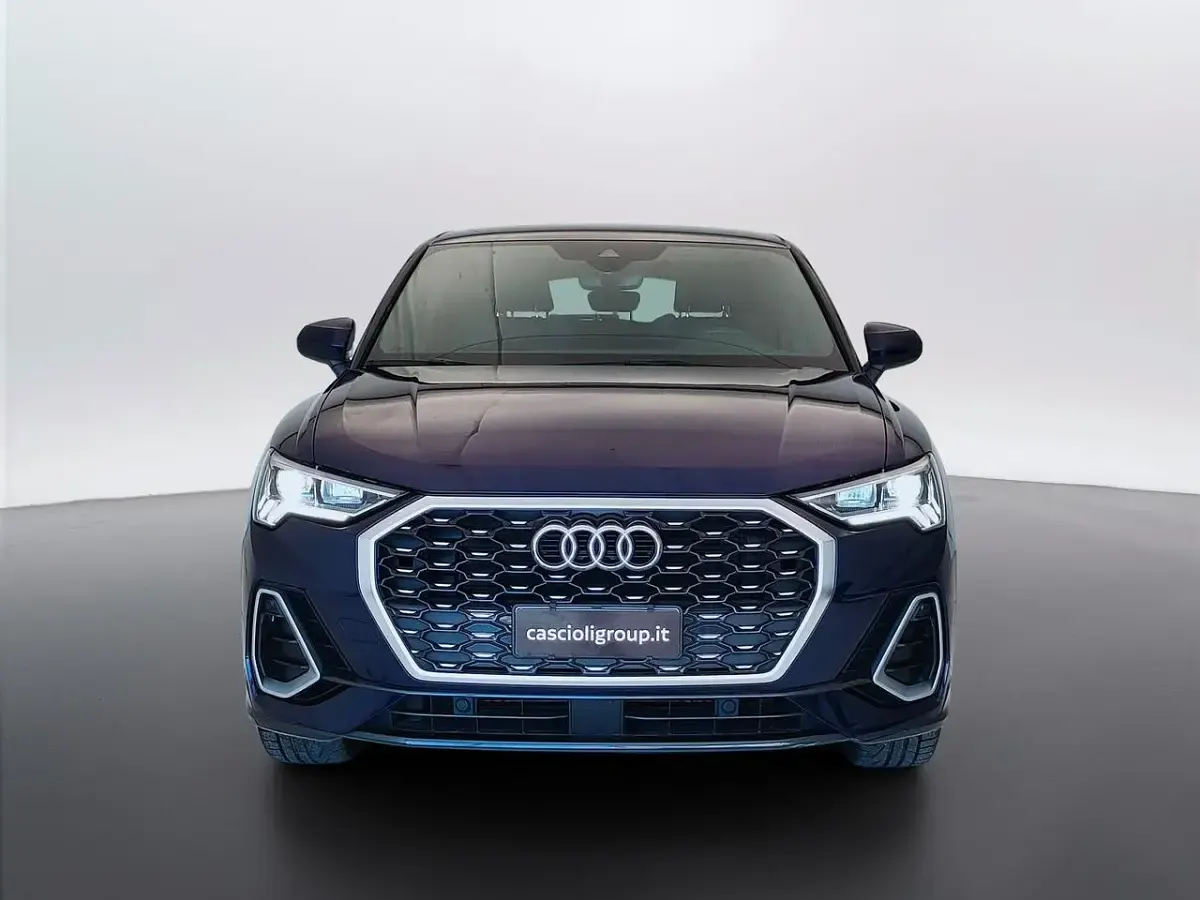 Usata Audi Q3 Sportback S-Line 150 CV (110 kW) 2021 Blu SUV