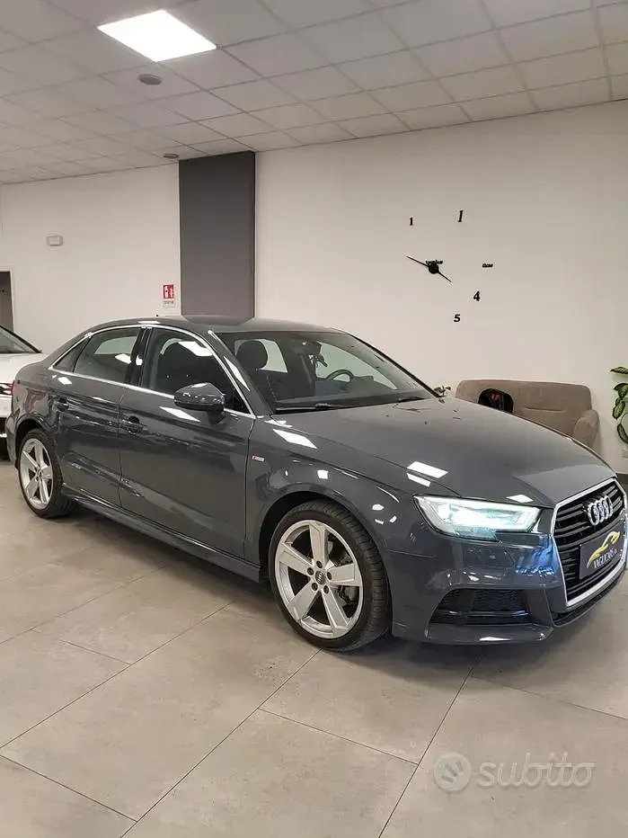 Usata Audi A3 Design 116 CV (85 kW) 2019 Grigio Berlina