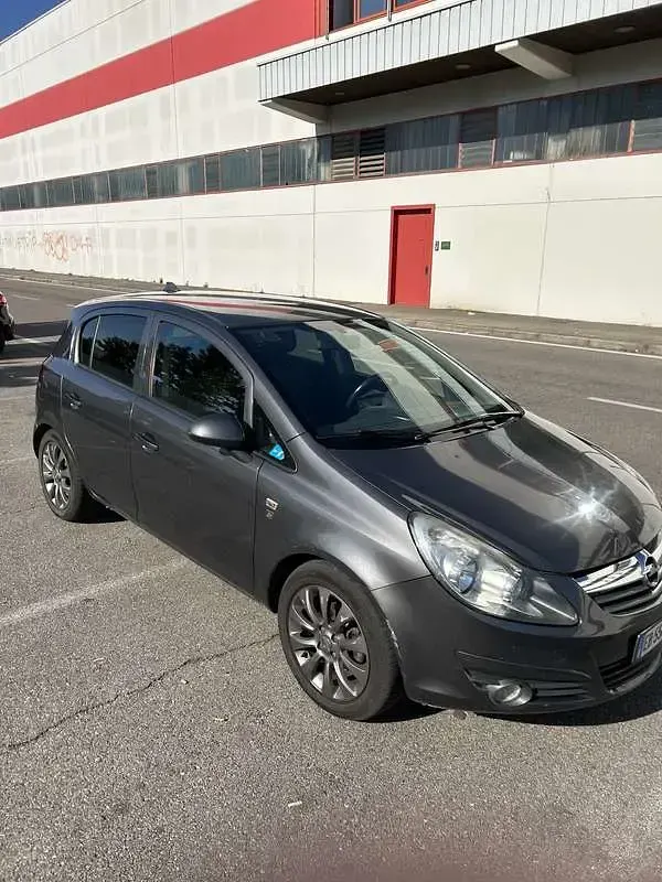 Usata Opel Corsa Edition 80 CV (58 kW) 2010 Grigio Utilitaria