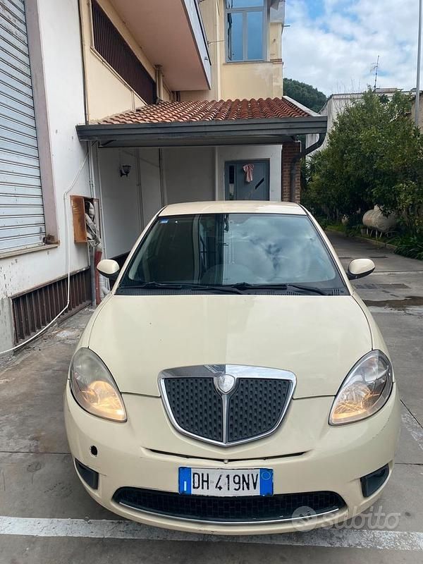 Usata Lancia Ypsilon 75 CV (55 kW) 2007 Utilitaria