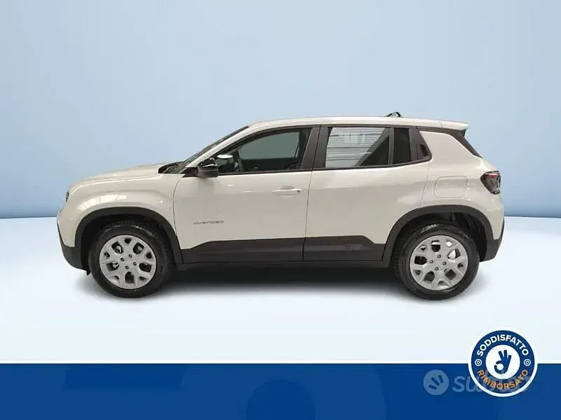 Usata Jeep Avenger Altitude 101 CV (74 kW) 2025 Bianco SUV