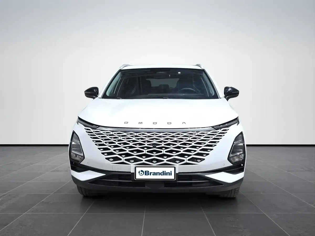 Usata Omoda 5 147 CV (108 kW) 2025 Bianco SUV