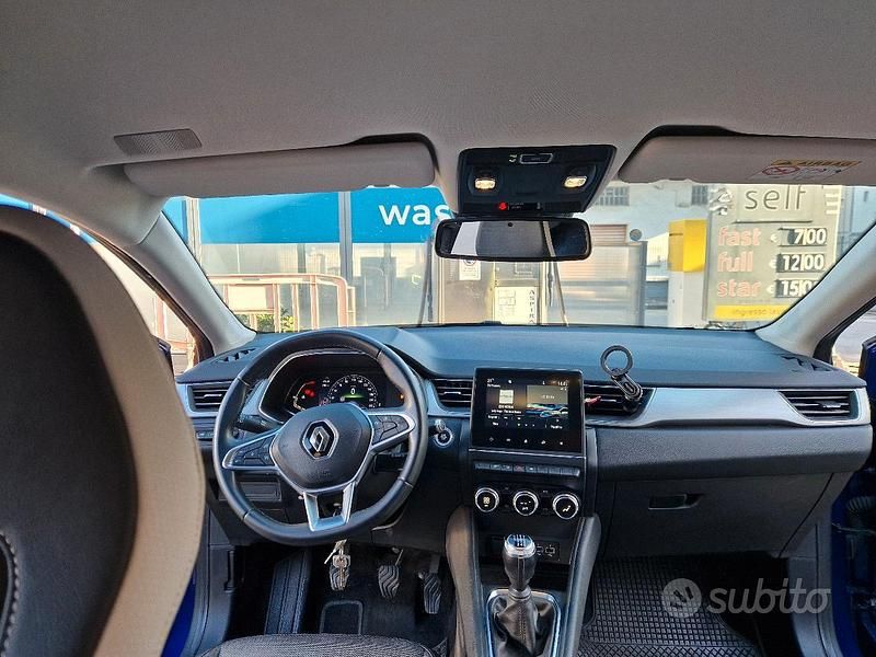 Usata Renault Captur 101 CV (74 kW) 2021 Blu SUV