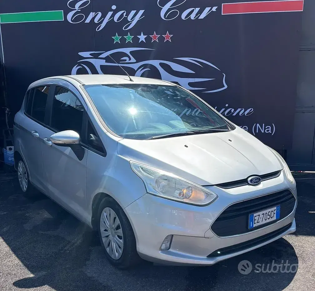 Usata Ford B-MAX Titanium 95 CV (69 kW) 2016 Grigio Monovolume