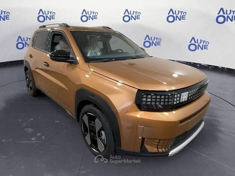 Nuova Fiat Grande Panda La Prima 110 CV (80 kW) 2025 Nero Utilitaria