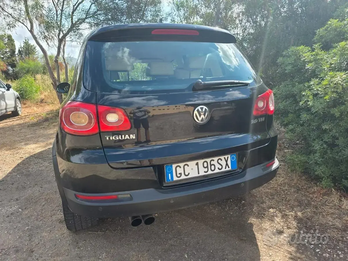 Usata VW Tiguan 140 CV (102 kW) 2009 Nero SUV