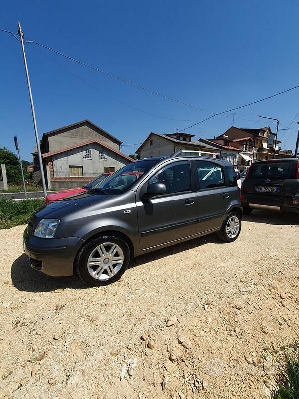 Usata Fiat Panda Emotion 69 CV (50 kW) 2010 Grigio Utilitaria