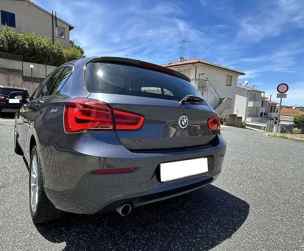 Usata BMW 116 Comfort Edition 116 CV (85 kW) 2019 Grigio Utilitaria