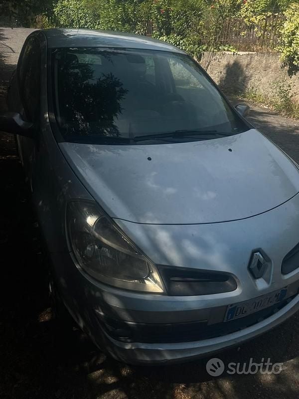 Usata Renault Clio II 85 CV (62 kW) 2008 Grigio Utilitaria