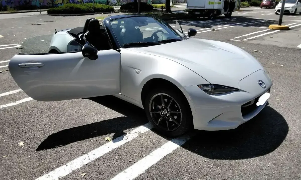 Usata Mazda MX5 Exceed 131 CV (96 kW) 2017 Grigio Cabrio