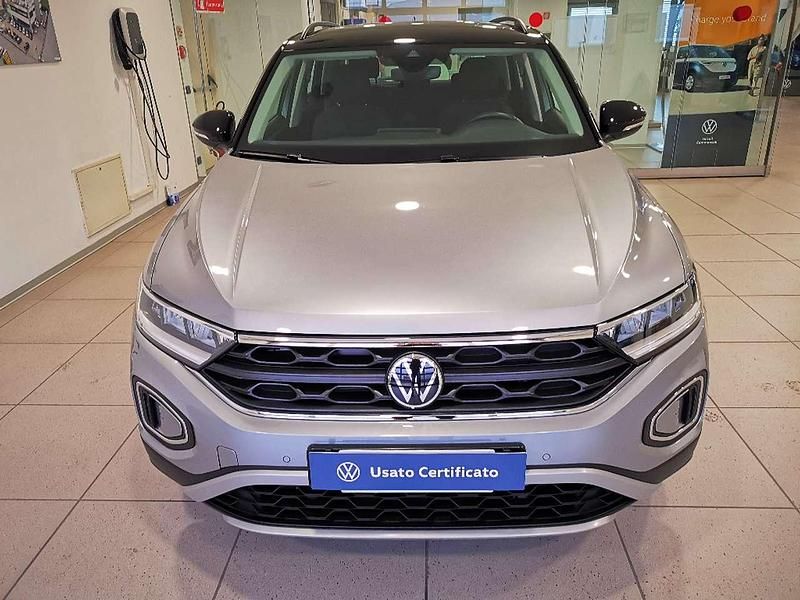 Usata VW T-Roc Life 150 CV (110 kW) 2024 Pyrit silver met  nero SUV