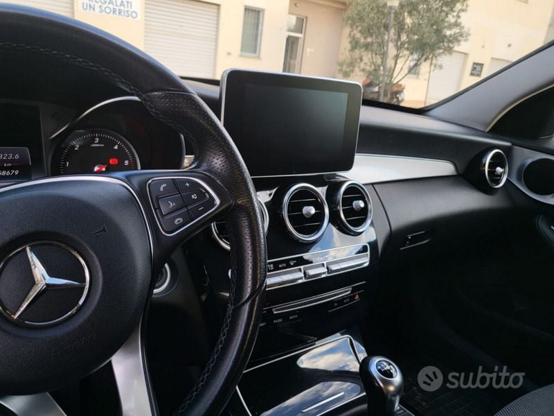 Usata Mercedes C220 Premium 170 CV (125 kW) 2018 Nero Berlina