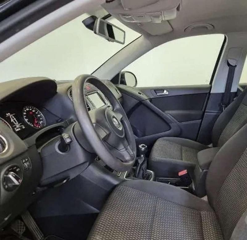 Usata VW Tiguan Trendline 140 CV (102 kW) 2011 Nero SUV